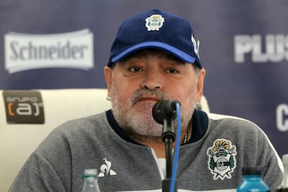 La desilusión de Maradona luego de un debut con derrota en el Bosque