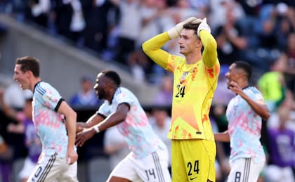 La desolación de Matt Freese tras el error que significó el tercer gol de Bélgica (Photo by Luke Hales / GETTY IMAGES NORTH AMERICA / Getty Images via AFP)