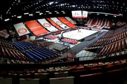 La desolada imagen del estadio de Olimpia de Milano donde se jugó el partido a puertas cerradas por prevención al Coronavirus