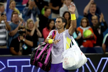 La despedida de Rafael Nadal tras caer con el croata Borna Coric en la segunda ronda del Masters 1000 de Cincinnati