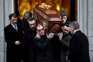 Una multitud despidió a la cantante de The Cranberries, en Irlanda