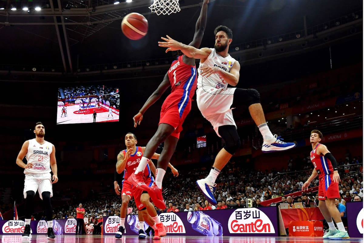 La destreza del serbio Vasilije Micic para pasar la pelota