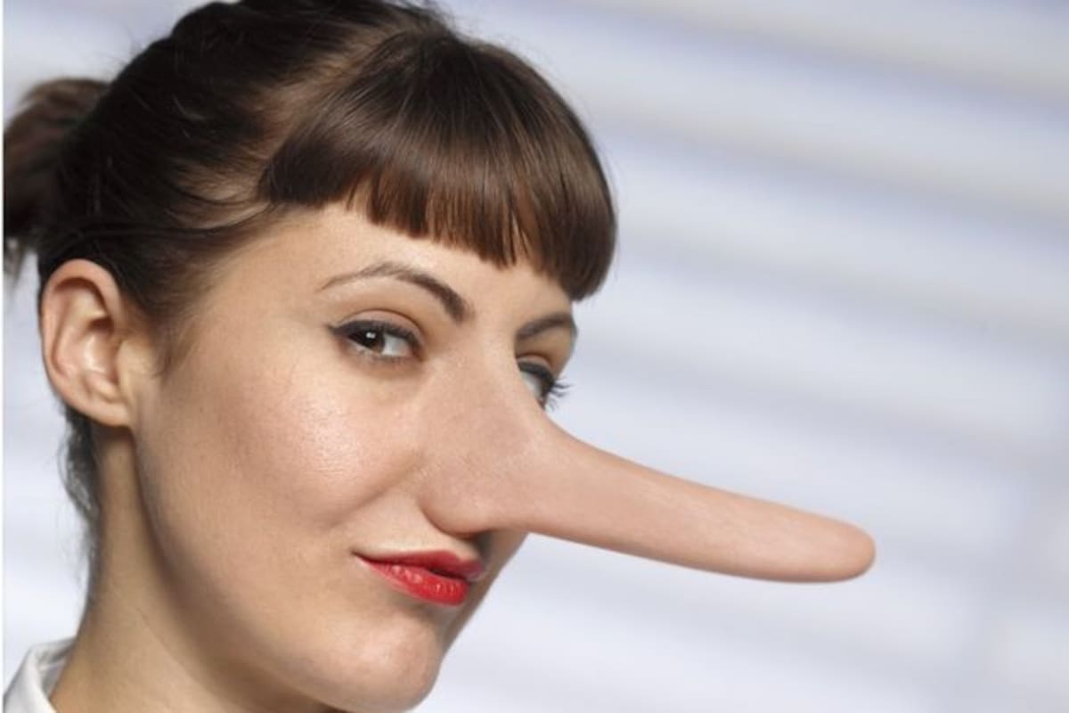 La detección de mentiras no verbal (el lenguaje corporal) es más popular que la detección verbal