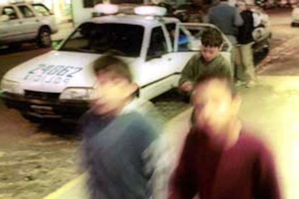 La detención de menores acusados de cometer delitos ya es una rutina para la policía bonaerense