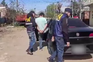 La madre ignoró el pedido de ayuda de su hija, pero el colegio denunció al tío de la niña, que fue detenido por abuso
