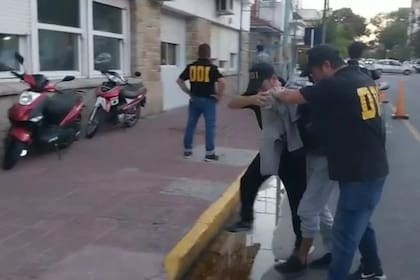 La detención del sospechoso de matar a Lucio Garay en la peatonal San Martín, de Mar del Plata