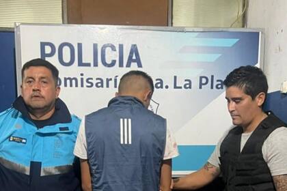 La detención fue posible gracias a un operativo desplegado por personal del Grupo Táctico Operativo (GTO) de la Comisaría Novena, con el apoyo de la Subcomisaría La Unión y la Comisaría Sexta de Tolosa.