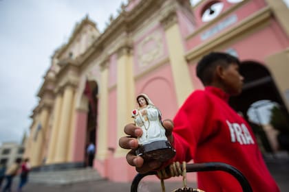 La devoción a la "Virgen del Cerro", uno de los ejes del conflicto entre la Iglesia y las carmelitas descalzas en Salta