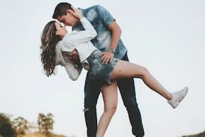 La diferencia de edad en la pareja puede afectar la duración del vínculo (Foto Pexels)