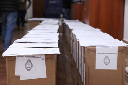 La difusión de encuestas de boca de urna está prohibida hasta las 21 por la veda electoral