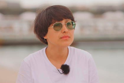 La directora afgana Shahrbanoo Sadat, laureada en Cannes, intenta escapar de Kabul: “Si sobrevivo, haré películas sobre esto”