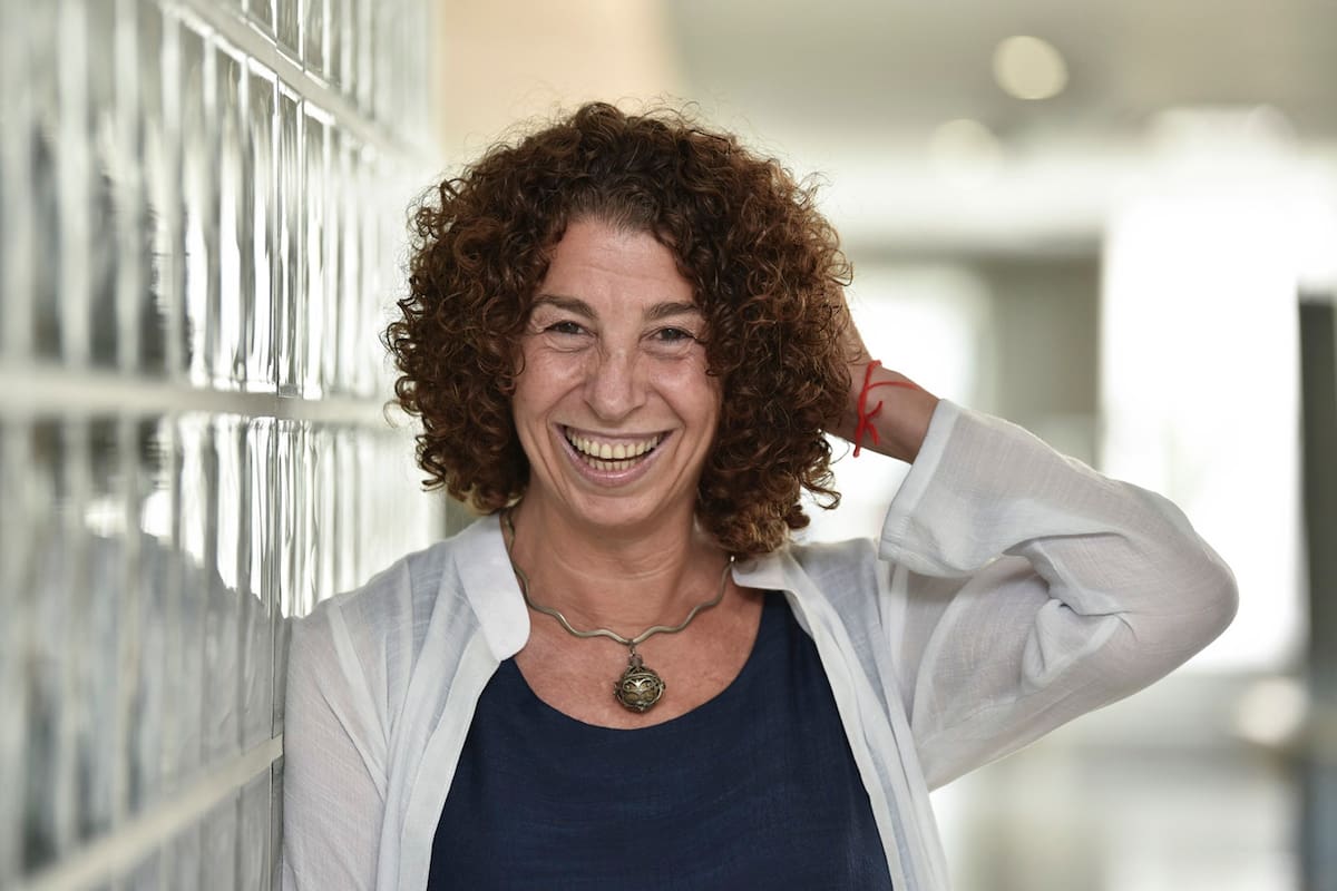 La directora del Espacio de Negocios Inclusivos de la UTDT dice que una clave de esa economía es basarse en la penalidad sobre precios que afecta a los pobres