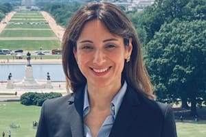 Gina Hinojosa se prepara para pelear la gobernación: “Estamos en un empate estadístico con Abbott”