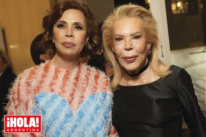 La diseñadora Agatha Ruiz de la Prada junto con Marina Dodero.