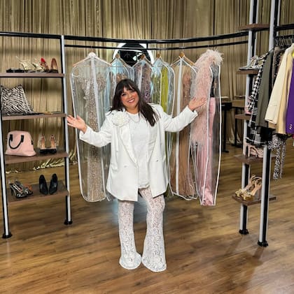 La diseñadora Johana Hernández crea vestidos de novia, vestidos de quinceañera, trajes de gala y a la medida (Instagram/@glaudibyjohanahernandez)