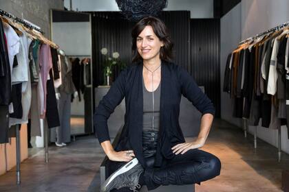 La diseñadora no siente el cierre de su tienda como un fracaso sino como una transformación