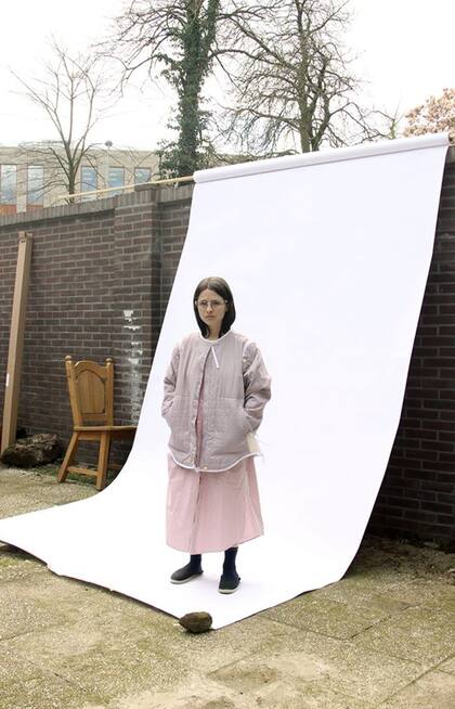 La diseñadora trabajó con materiales donados por sus vecinos