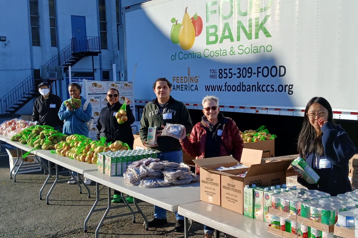 La distribución de alimentos se lleva a cabo en varias ciudades de California (Archivo)