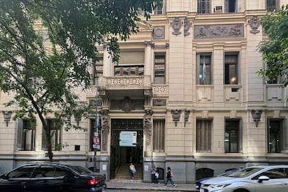 La distribución de imágenes de alumnas del Pellegrini volvió a poner en foco la violencia digital