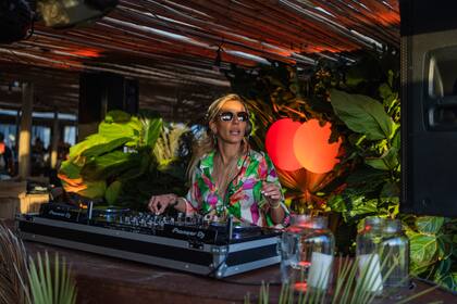 La dj Sofía Castañon
