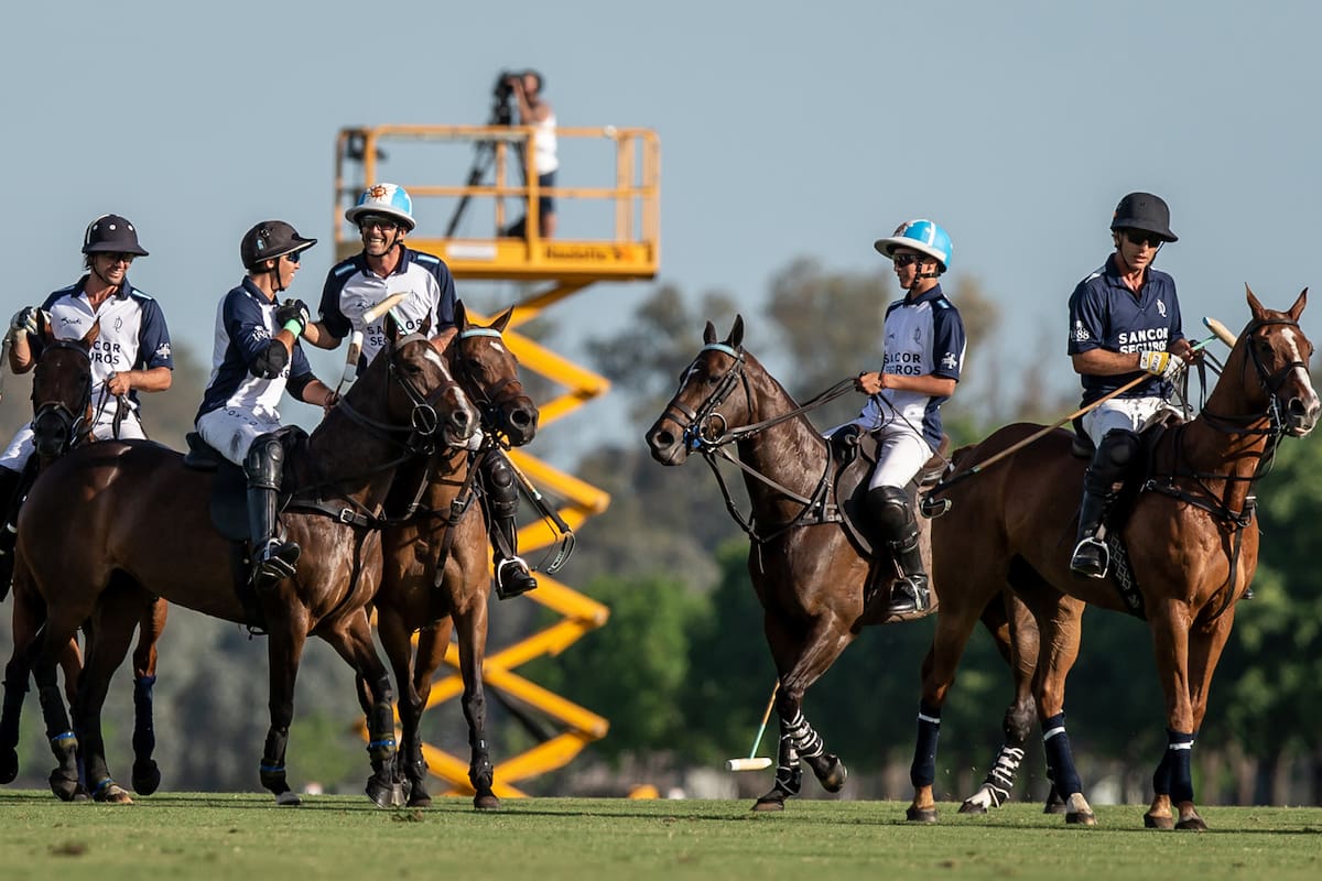 La Dolfina sobrevive a las lesiones y llega con lo que puede a otra final con Ellerstina en el Abierto de Tortugas de polo