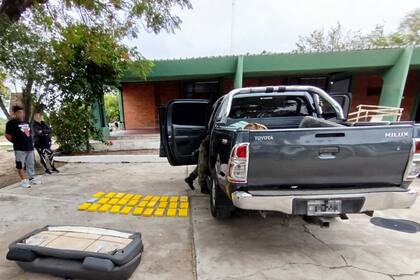 La droga fue encontrada oculta en una camioneta, en la localidad salteña de Joaquín V. González