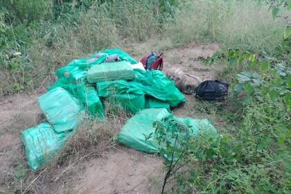 La droga fue interceptada en una zona de monte