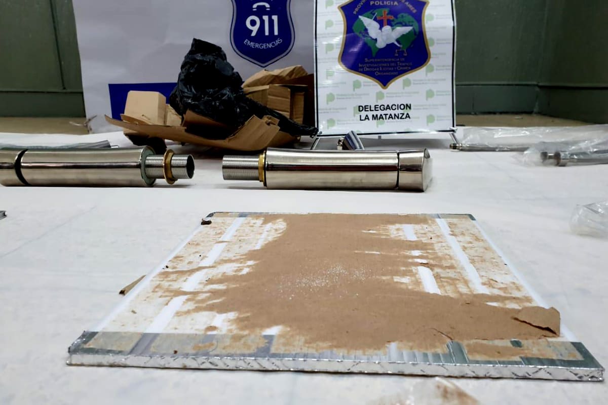 La droga fue secuestrada en el envoltorio de unas canillas monocomando