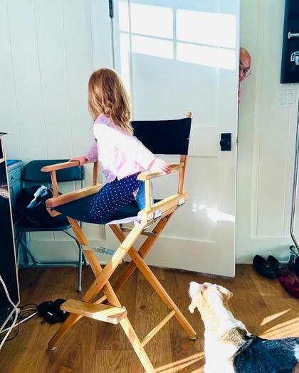 La duquesa compartió el detrás de escena de las grabaciones, como su hija Lili y su amigo y maquillador Daniel Martin