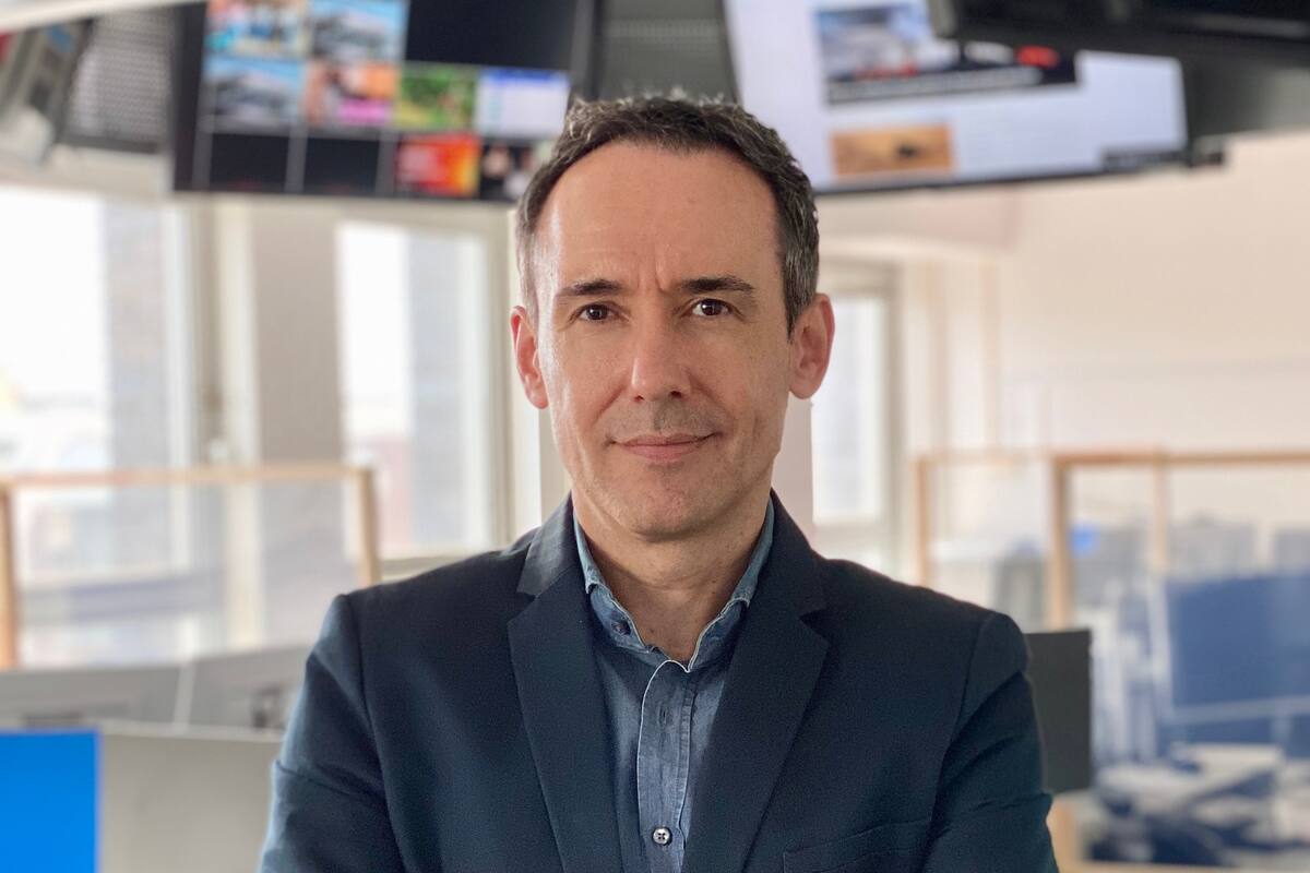 La DW tiene sedes en Berlín (televisión) y Bonn (foto - radio y sitio web)