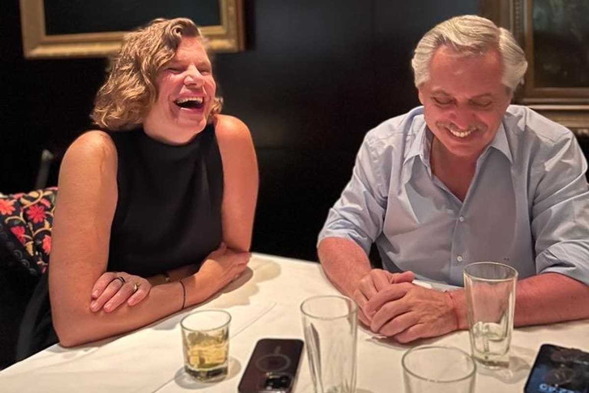 La economista Mariana Mazzucato y Alberto Fernández, en Nueva York