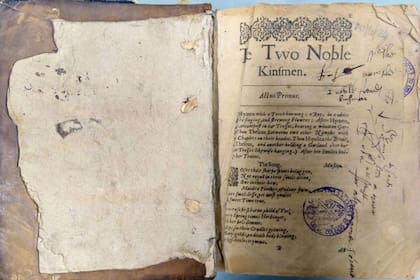La edición de 1634 de la pieza teatral de Shakespeare Los dos nobles caballeros, es la más antigua de España