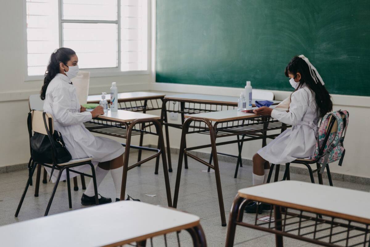 "La educación es esencial", es el lema de reclamo de los padres de los alumnos de 33 colegios de Vicente López