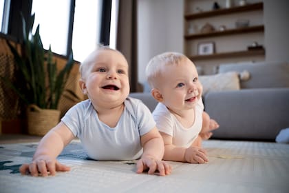 La elección del nombre que llevará un niño puede convertirse en una tarea abrumadora para muchos padres