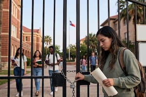 Rechazan la ley que ofrece matrícula estatal a estudiantes sin estatus legal