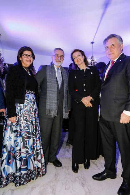 La embajadora de Costa Rica, Ginnette Campos Rojas, el embajador de Brasil, Julio Glinternick Bitelli, la canciller Diana Mondino, y el canicller de Uruguay, Omar Paganini