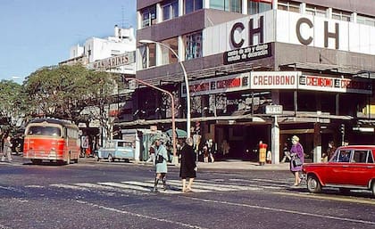 La emblemática esquina de Juramento y Cabildo donde Alberto Churba marcó tendencia con CH Centro de Arte y Estudio