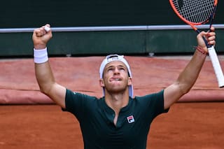 Schwartzman comenzó su “último baile” en París con sonrisas y un triunfo
