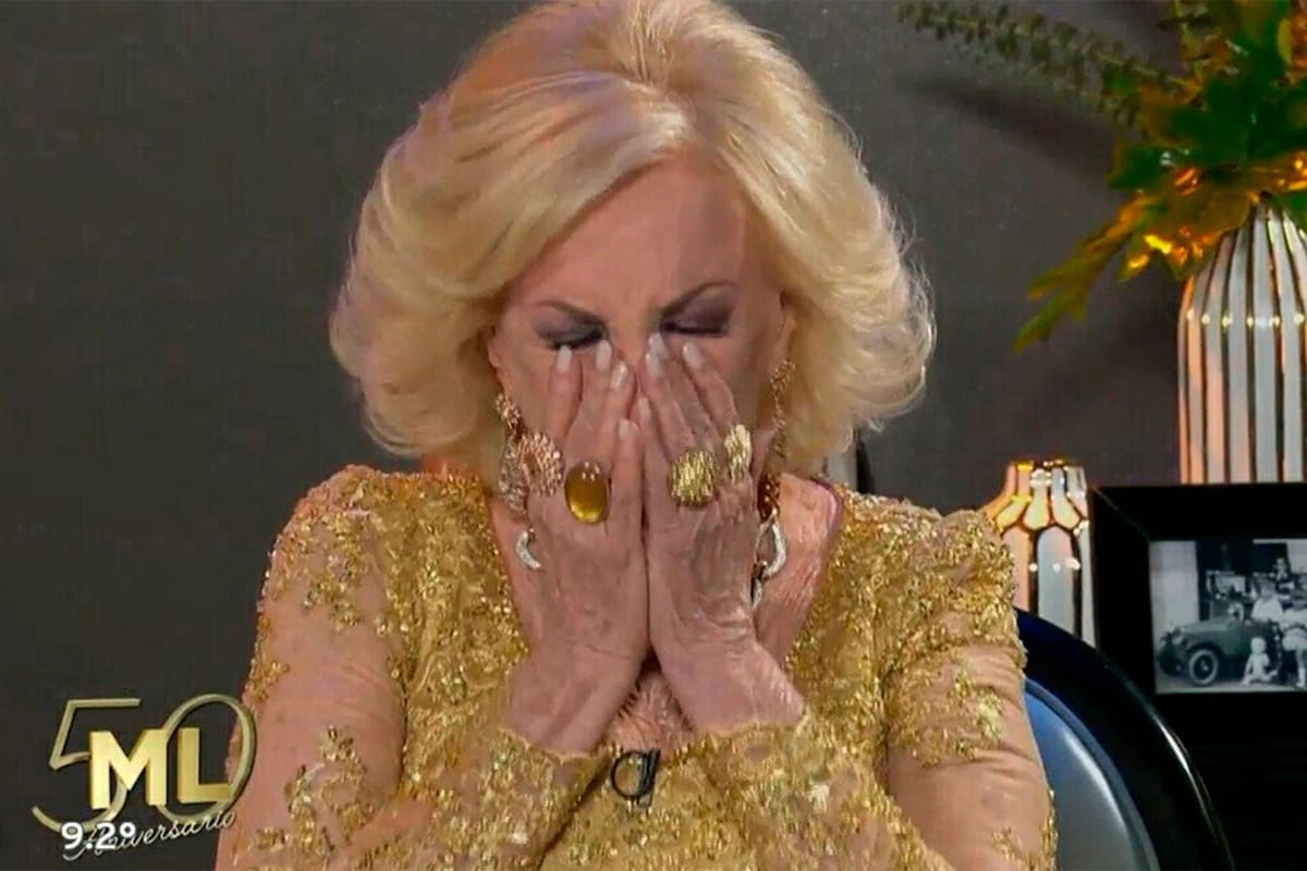 La emoción de Mirtha Legrand al escuchar la carta que leyó su hermana, durante los festejos por los 50 años de su programa televisivo