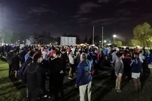 La emotiva reunión de anoche, en el club Hurling, para recordar a Lucas Pierazzoli