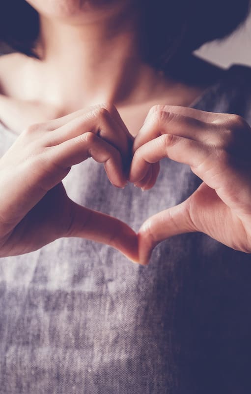 La empatía es la capacidad de conectar emocionalmente con la vivencia del otro. Implica poder reconocer ese estado, entenderlo e integrarlo a la propia experiencia