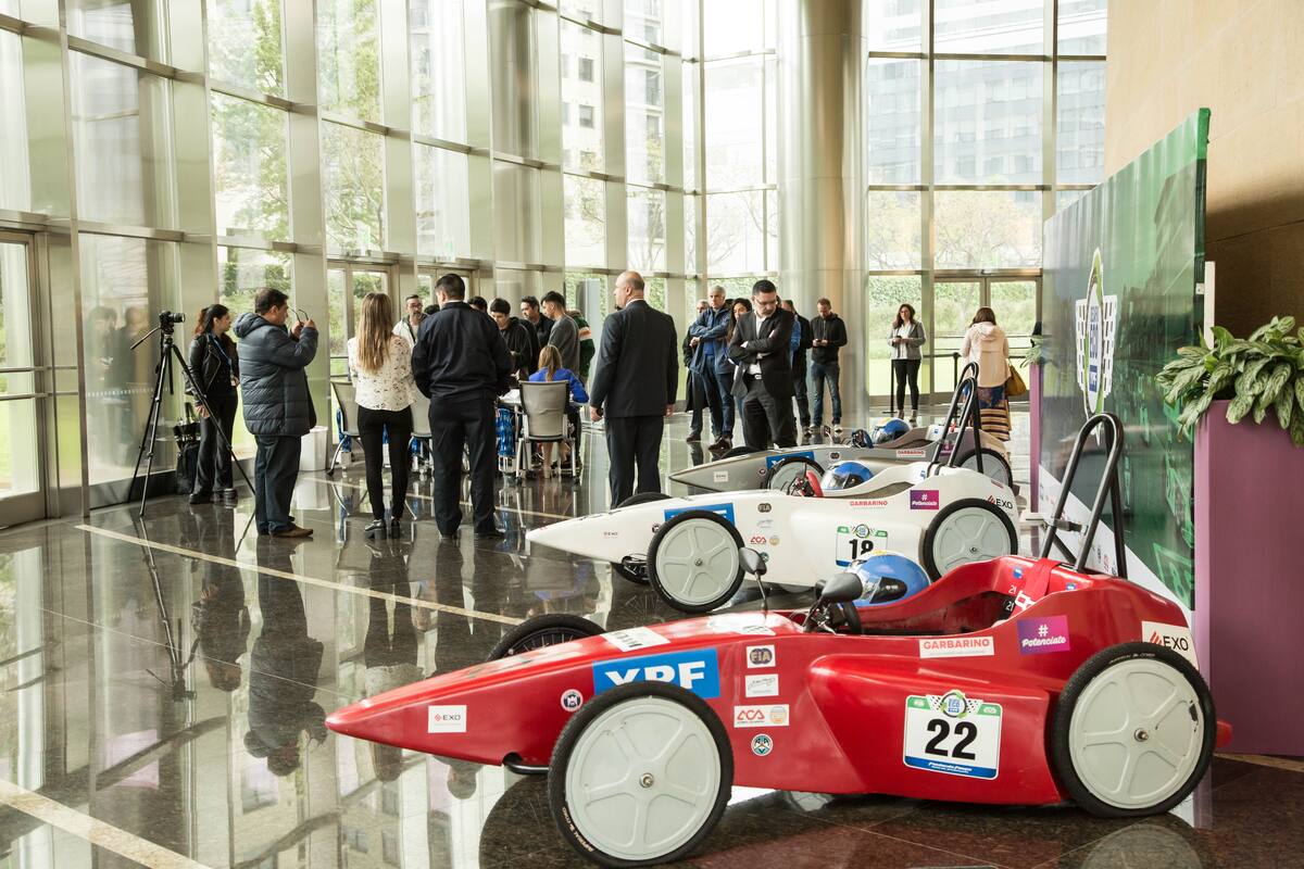 La empresa anunció la segunda edición de una competencia que estimula a los jóvenes a trabajar sobre la movilidad del futuro