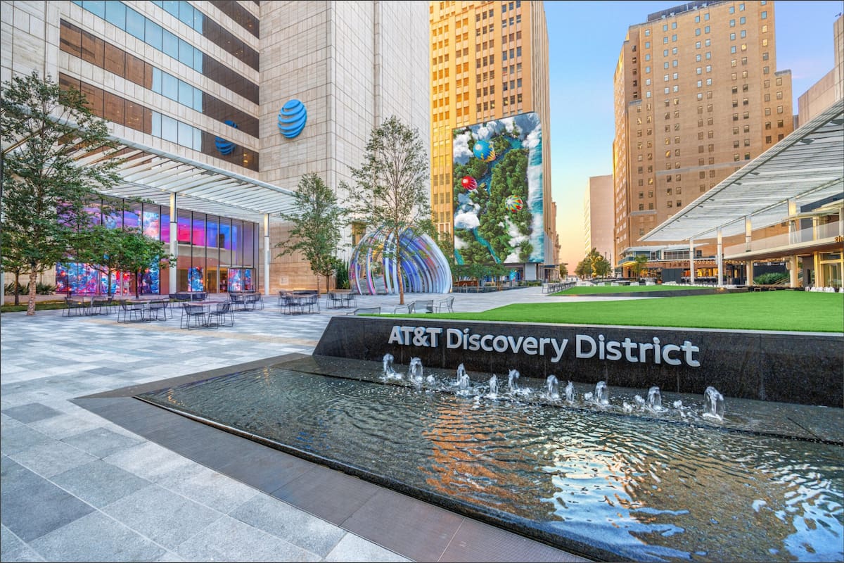 La empresa AT&T trasladará su sede de Dallas a un terreno de unos 54 acres en el distrito de Legacy, dentro de Plano