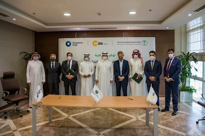 La empresa Biogenesis Bagó fabricará vacunas contra la aftosa en Arabia Saudita