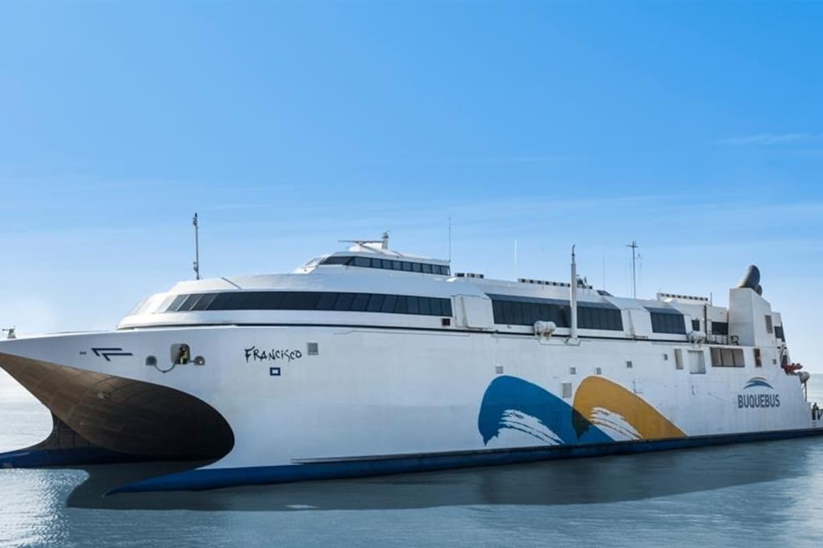 La empresa Buquebus inauguró ayer las obras de ampliación de su terminal en Puerto Madero