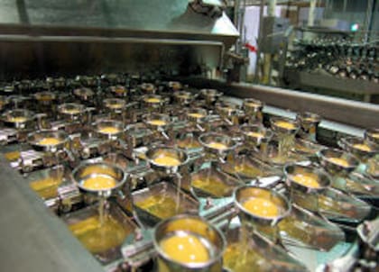 La empresa busca sumar 10.000 cajas de huevos por mes a un programa que ya canaliza parte de la producción hacia los mercados externos