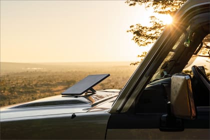 La empresa de Elon Musk que ofrece internet satelital cuenta con planes para acceder a la conexión móvil y utilizarla mientras viajás