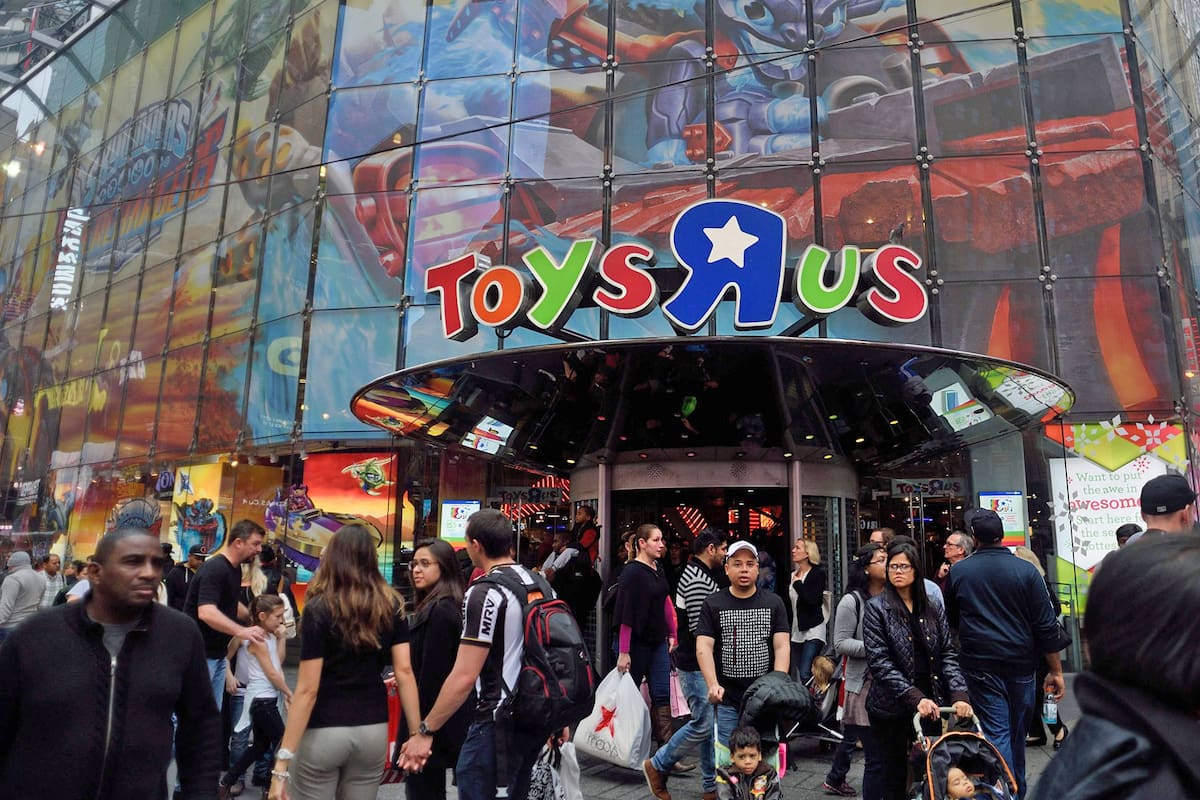 La empresa de juguetes Toys ''R'' Us se declaró en quiebra