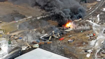 La empresa de trenes Norfolk Southern Railway fue la responsable de la limpieza y descontaminación de la zona