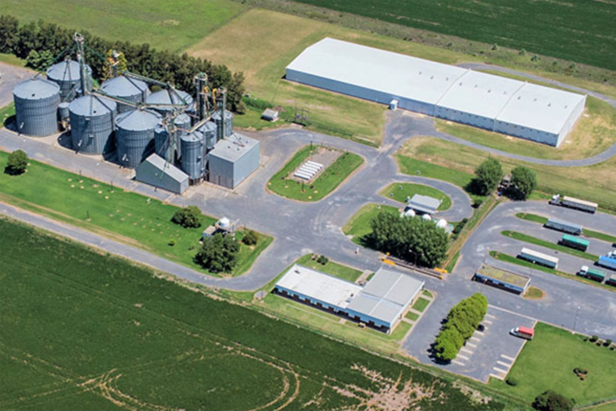 La empresa debe millones, entre otros, a los siguientes bancos: Banco Nación; Banco Macro; Nuevo Banco de Santa Fe; Banco Galicia; Banco Provincia de Buenos Aires; ICBC; Santander Río, Banco Industrial; Patagonia y BBVA